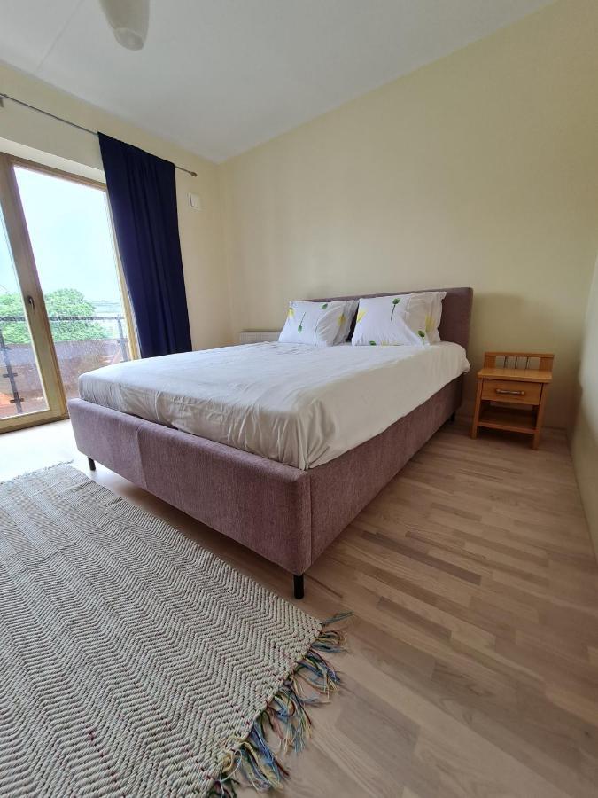 Cozy One Bedroom Apartment In City Center ทาลลินน์ ภายนอก รูปภาพ