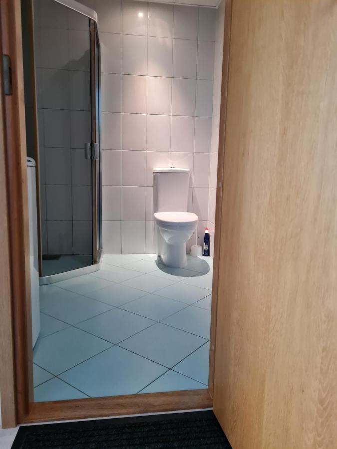Cozy One Bedroom Apartment In City Center ทาลลินน์ ภายนอก รูปภาพ