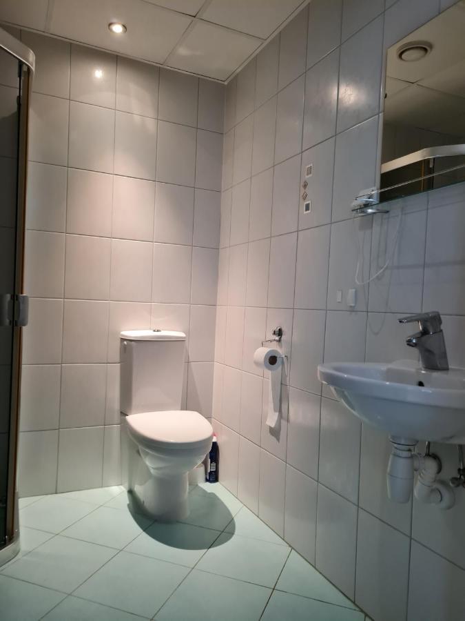 Cozy One Bedroom Apartment In City Center ทาลลินน์ ภายนอก รูปภาพ
