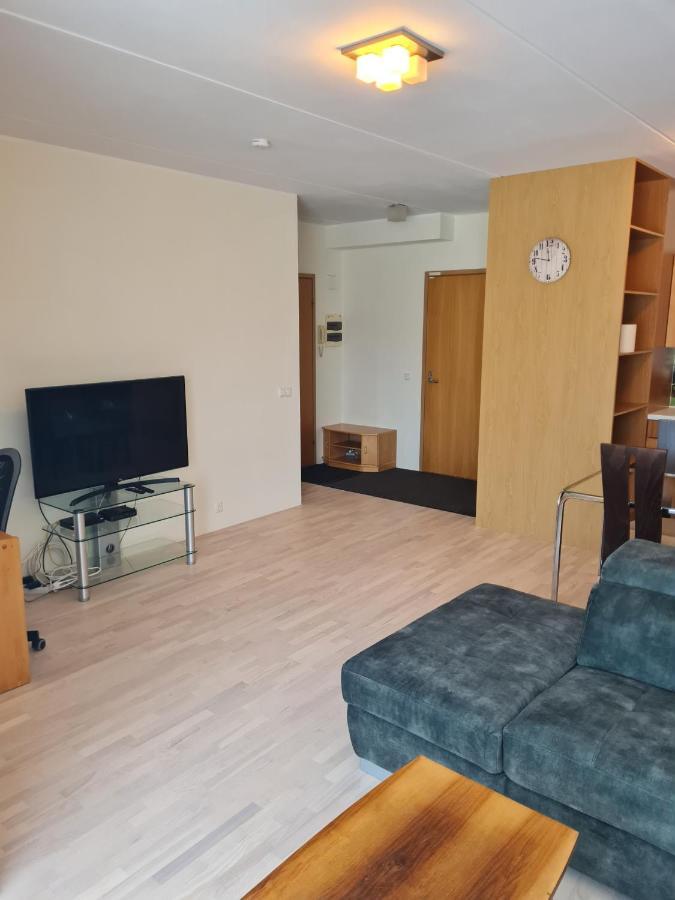 Cozy One Bedroom Apartment In City Center ทาลลินน์ ภายนอก รูปภาพ